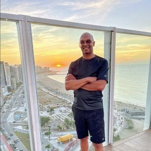 Meet your Posher, Roderick